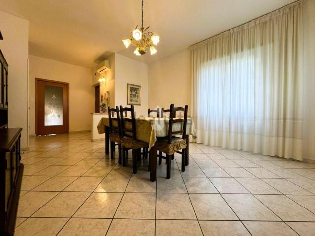 Appartamento in vendita a Quartiere San Valentino, Cisterna Di Latina
