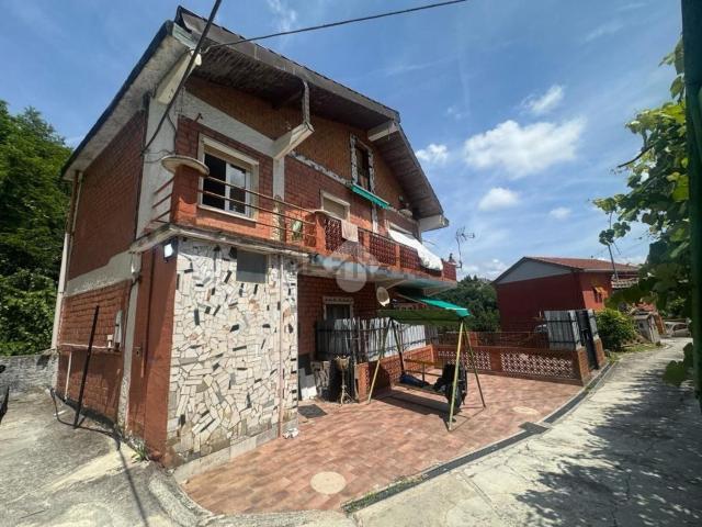 Appartamento in vendita a Ceranesi, Liguria
