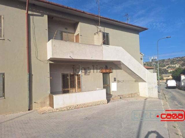 Appartamento in vendita a Cava D'aliga, Sicilia