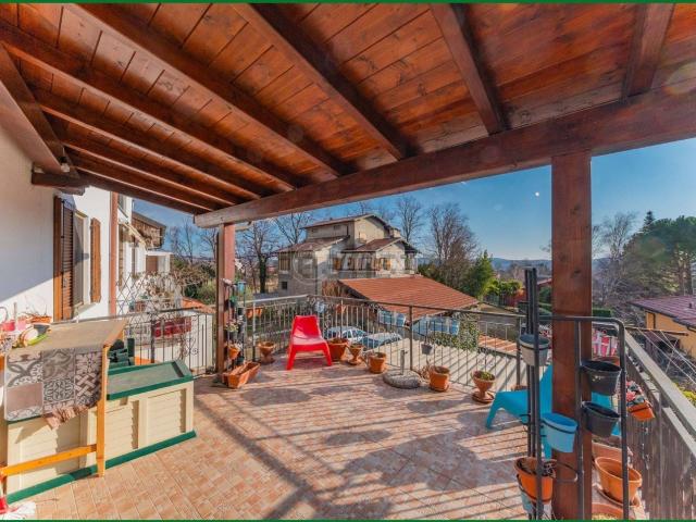 Appartamento in vendita a Comunità Montana del Piambello, Arcisate