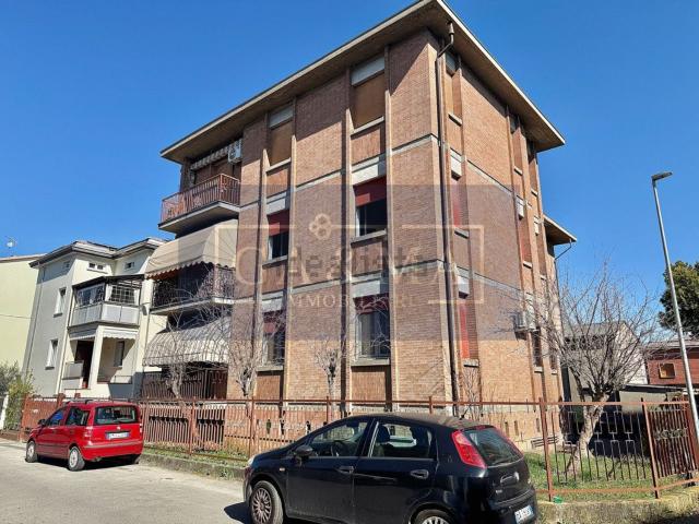 Appartamento in vendita a Fidenza, Parma