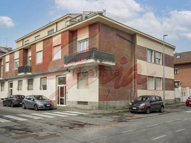 Appartamento in vendita a Leumann, Piemonte