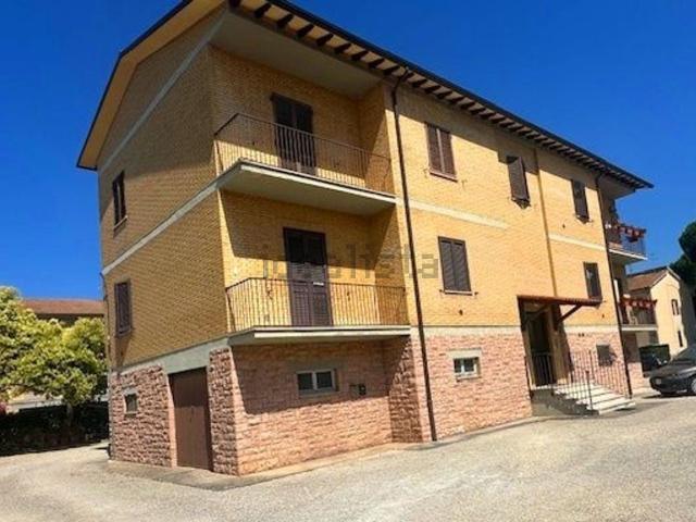 Appartamento in vendita a Assisi, Umbria