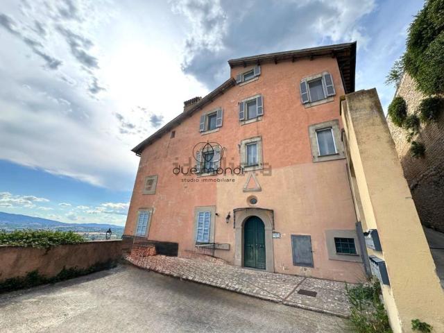 Appartamento in vendita a Trevi, Umbria