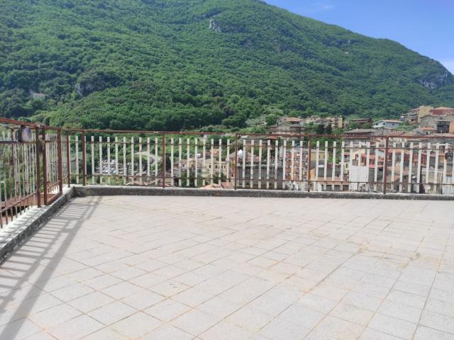 Appartamento in vendita a Sgurgola, Lazio