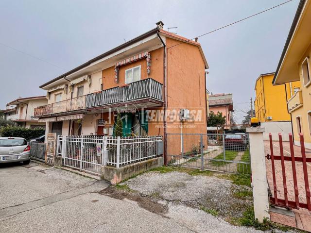 Appartamento in vendita a Unione di comuni Valmarecchia, Santarcangelo Di