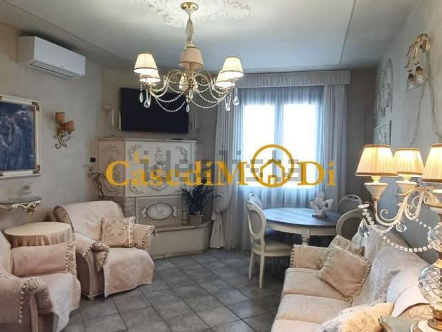 Appartamento in vendita a Collesalvetti, Toscana