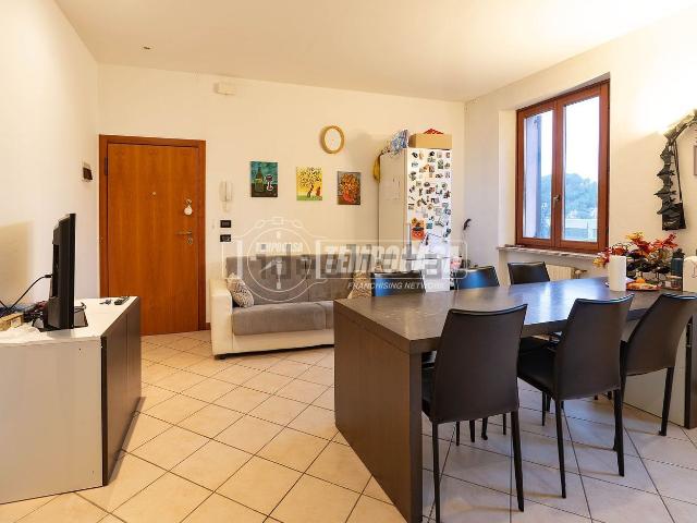 Appartamento in vendita a Est, Brenzone