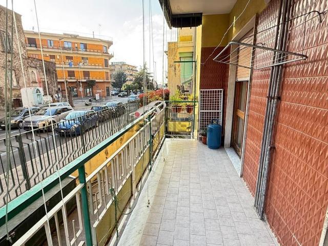 Appartamento in vendita a Sant'anastasia, Campania