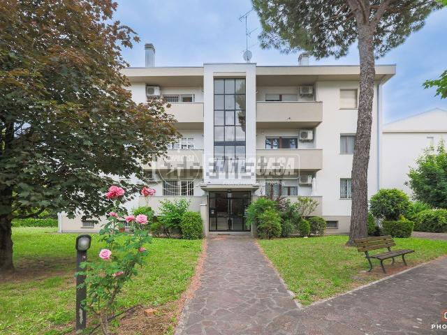Appartamento in vendita a Nuovo Circondario Imolese, Castel San Pietro Terme