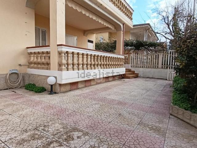 Appartamento in vendita a Calabria, Crotone