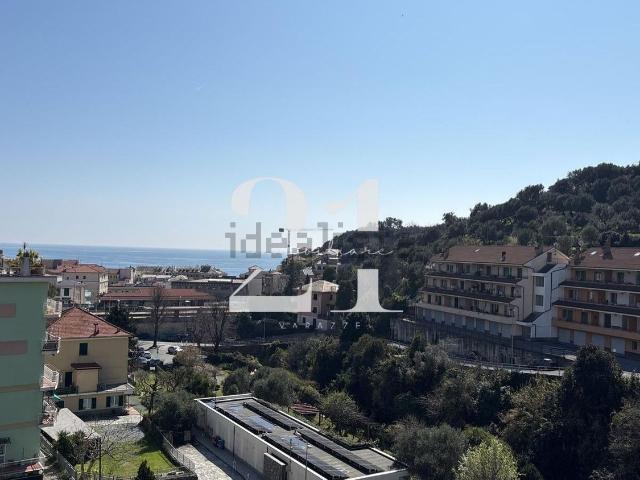 Appartamento in vendita a Pozzuolo Alto, Celle Ligure