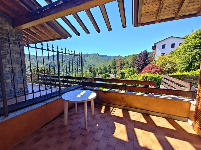Appartamento in vendita a Alta Valle Intelvi, Lanzo D'intelvi
