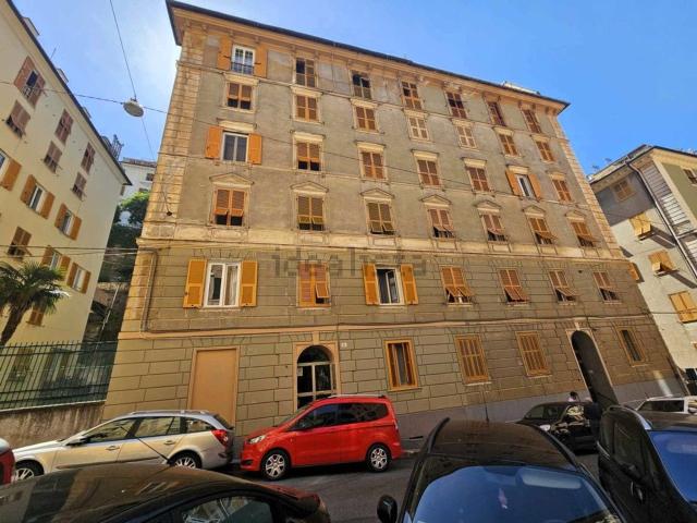 Appartamento in vendita a Centro Est, Serra Riccò