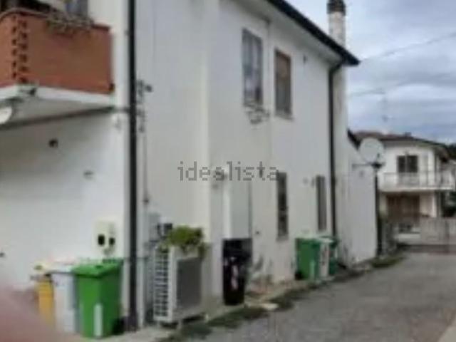 Appartamento in vendita a Stienta, Veneto