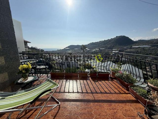 Appartamento in vendita a Bordighera, Liguria
