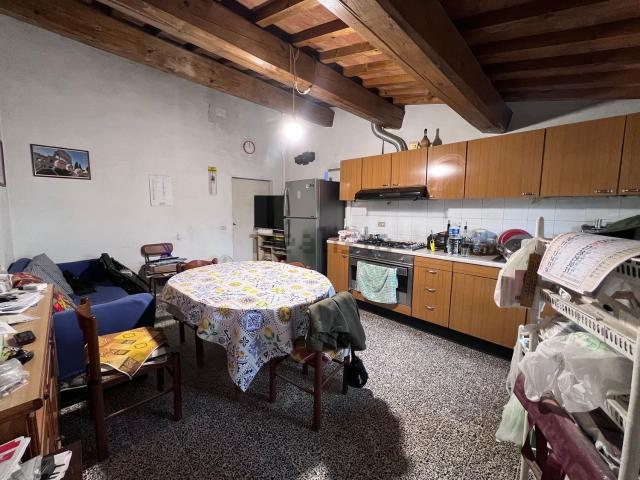 Appartamento in vendita a Unione dei Comuni Circondario dell'Empolese Valdelsa, Castelfiorentino