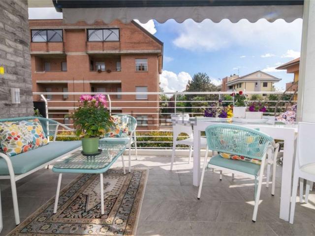 Appartamento in vendita a Cesano Maderno, Lombardia