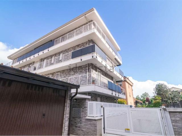 Appartamento in vendita a Cesano Maderno, Lombardia