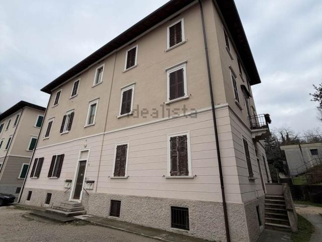 Appartamento in vendita a Comunità montana della Valle Sabbia, Roè Volciano