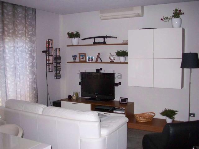 Appartamento in vendita a Torre La Felce, Latina