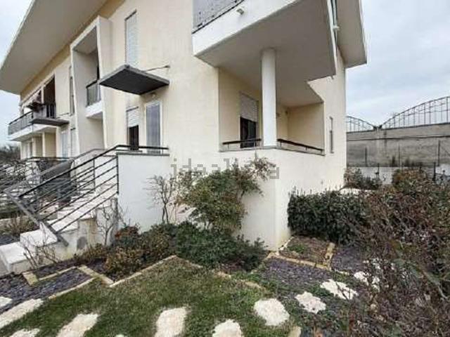 Appartamento in vendita a Vallefoglia, Marche