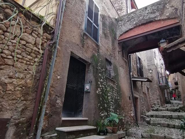 Appartamento in vendita a Sermoneta, Lazio