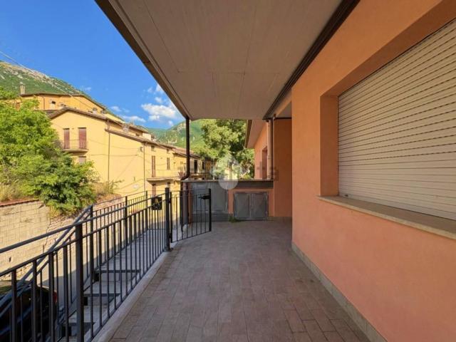 Appartamento in vendita a Gualdo Tadino, Umbria