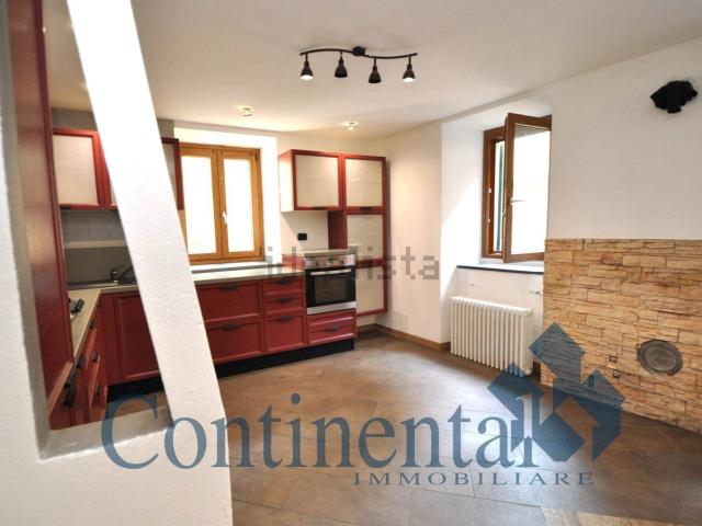 Appartamento in vendita a Comunità Montana della Valle Brembana, Averara