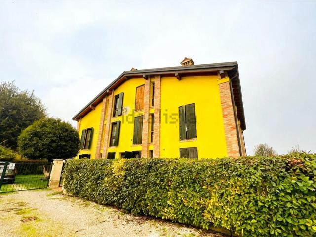 Attico in vendita a Unione dei comuni del Sorbara, Castelfranco Emilia