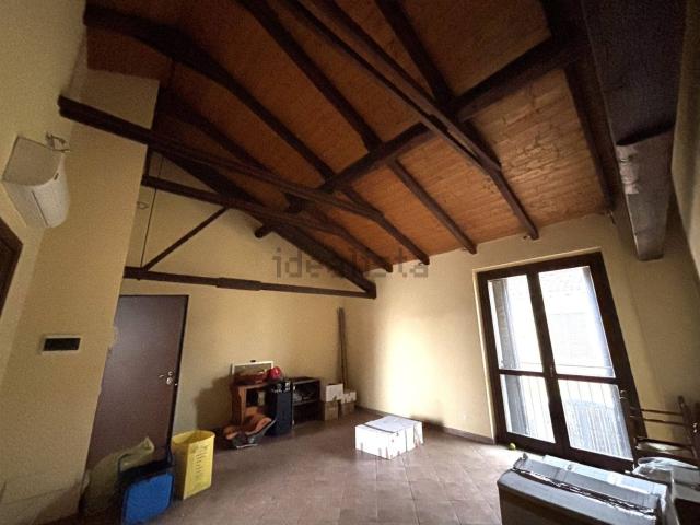 Appartamento in vendita a Borgolavezzaro, Novara