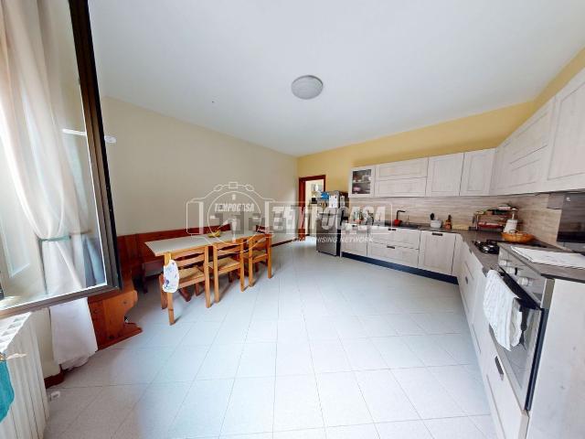 Appartamento in vendita a Lomazzo di Sopra, Lomazzo