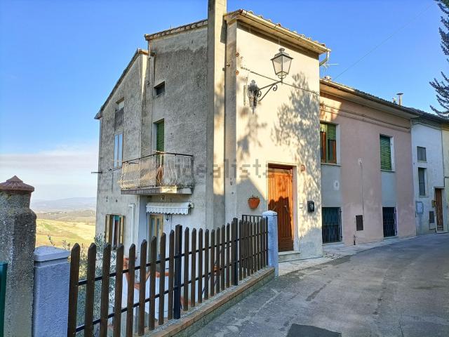 Appartamento in vendita a Cinigiano, Toscana