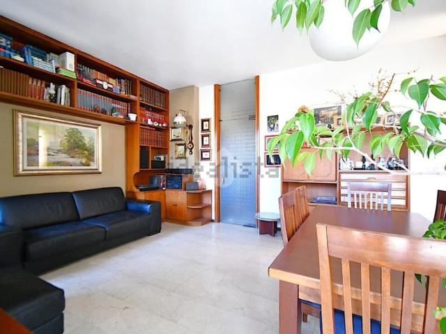 Appartamento in vendita a Borgovico, Como