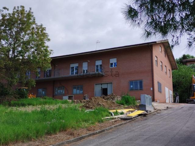 Appartamento in vendita a Castelnuovo, Marche