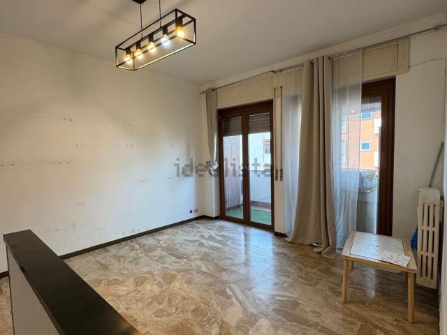 Appartamento in vendita a Opera, Milano