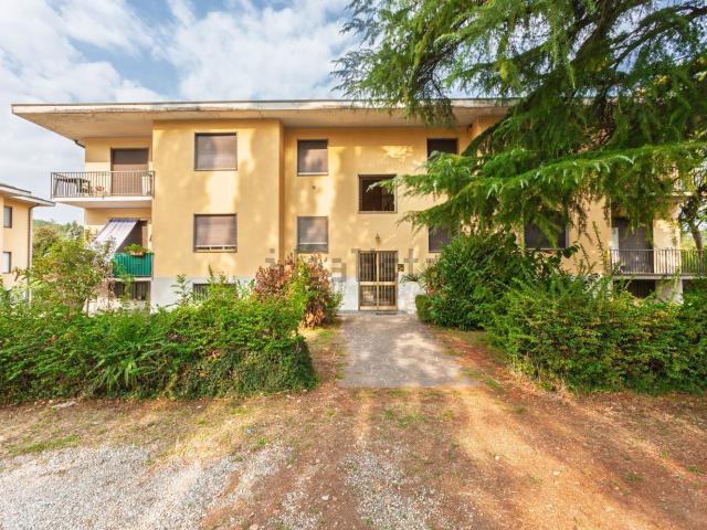 Appartamento in vendita a Comunità Montana del Piambello, Cantello