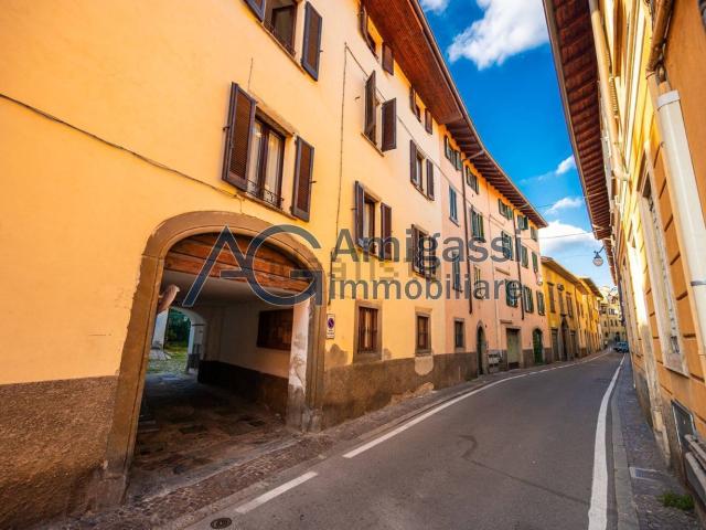 Appartamento in vendita a Nese, Alzano Lombardo