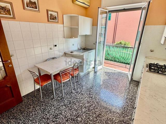 Appartamento in vendita a Val Polcevera, Serra Riccò