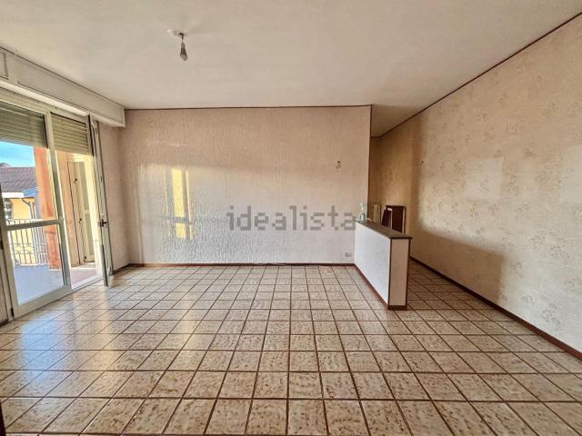Appartamento in vendita a Robbio, Lombardia