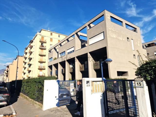 Appartamento in vendita a San Martino, Como