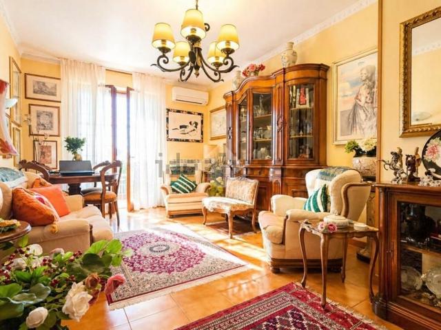 Appartamento in vendita a Osteria del Curato, Roma Capitale
