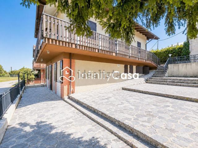 Appartamento in vendita a San Zeno Di Montagna, Veneto