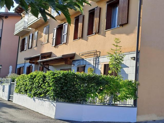 Appartamento in vendita a Unione dell'Appennino Bolognese, San Benedetto Val Di Sambro