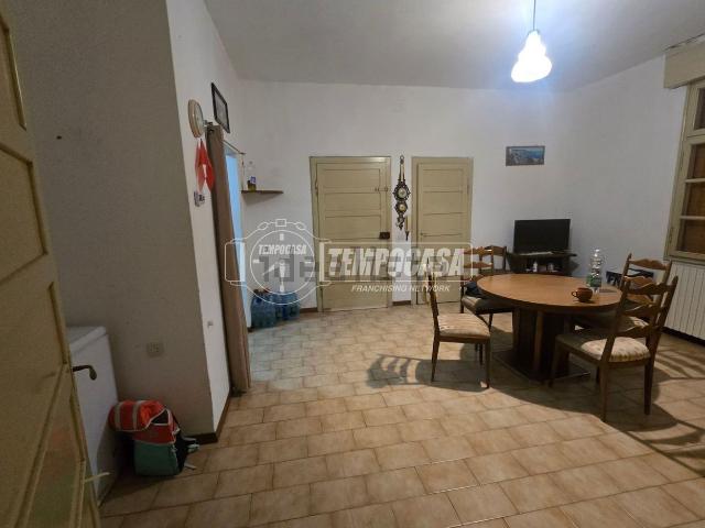 Appartamento in vendita a Lendinara, Veneto