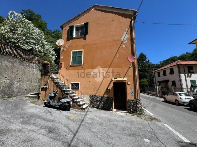 Appartamento in vendita a Ceranesi, Liguria