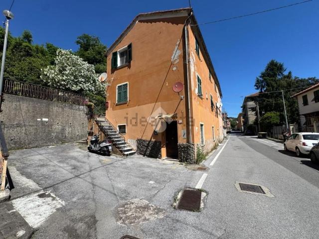 Appartamento in vendita a Ceranesi, Liguria