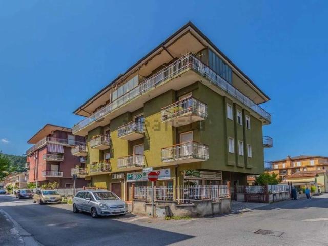 Appartamento in vendita a Piazza Tevere, Rieti