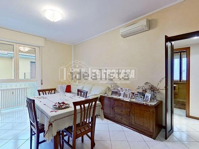 Appartamento in vendita a Brugherio, Lombardia
