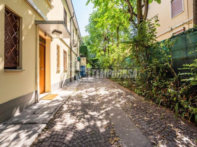 Appartamento in vendita a Buon Pastore-Sant'Agnese-San Damaso, Modena